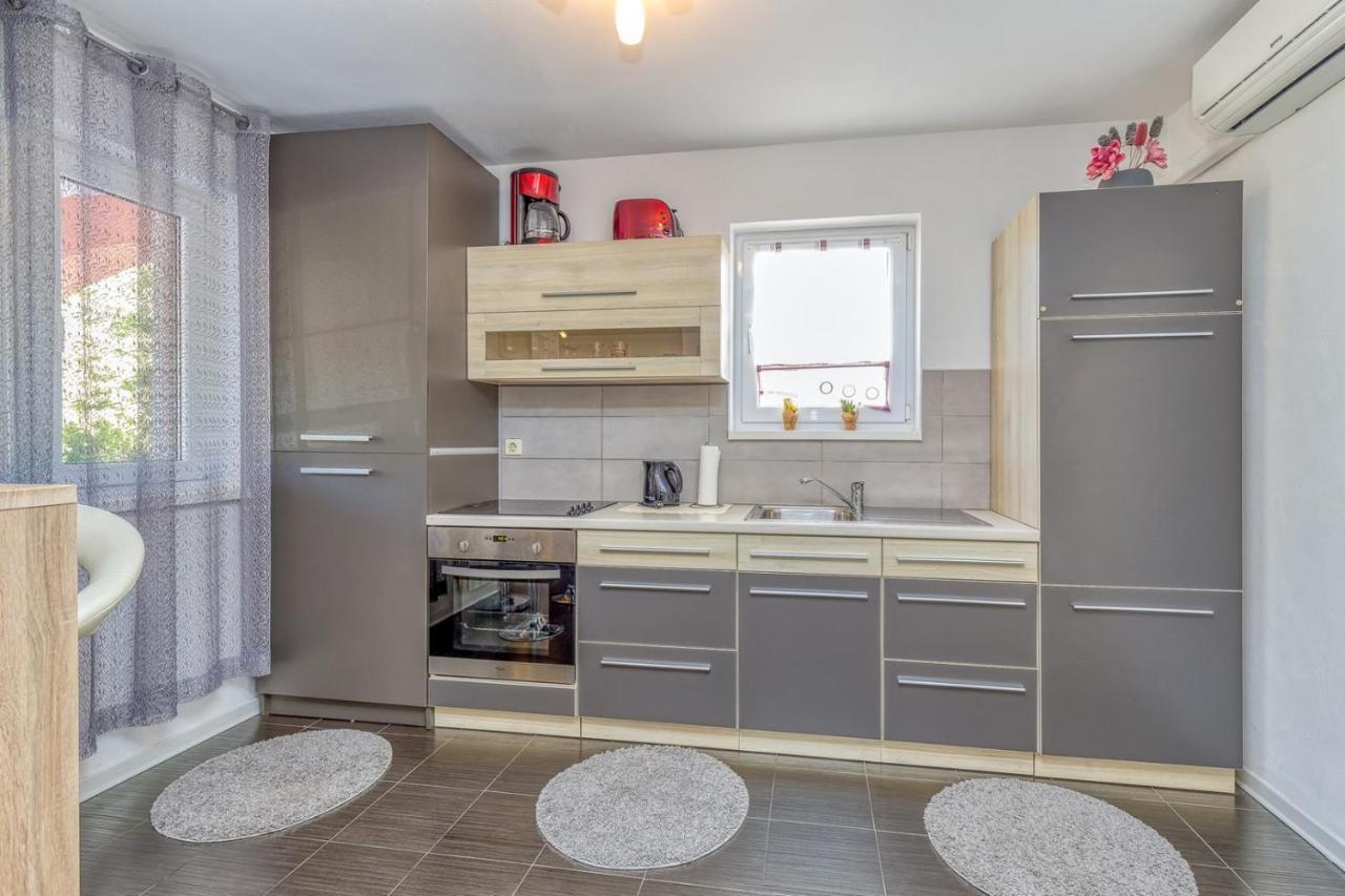 Apartments Kardumovic Kukci Экстерьер фото